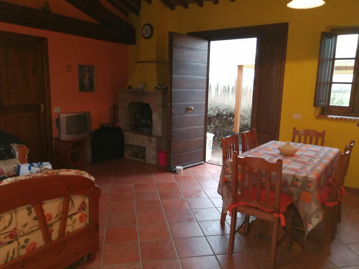 Casa Country House Girasole Vakantie Huis-Wakacje Huis アッシャーノ エクステリア 写真