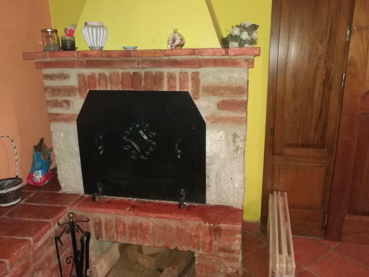 Casa Country House Girasole Vakantie Huis-Wakacje Huis アッシャーノ エクステリア 写真